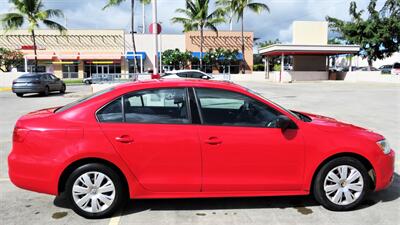 2012 Volkswagen Jetta SPORT RED ROCKET !  VERY VERY AFFORDABLE ! - Photo 5 - Honolulu, HI 96818
