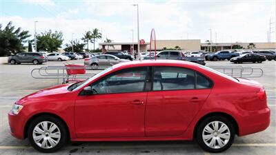 2012 Volkswagen Jetta SPORT RED ROCKET !  VERY VERY AFFORDABLE ! - Photo 2 - Honolulu, HI 96818