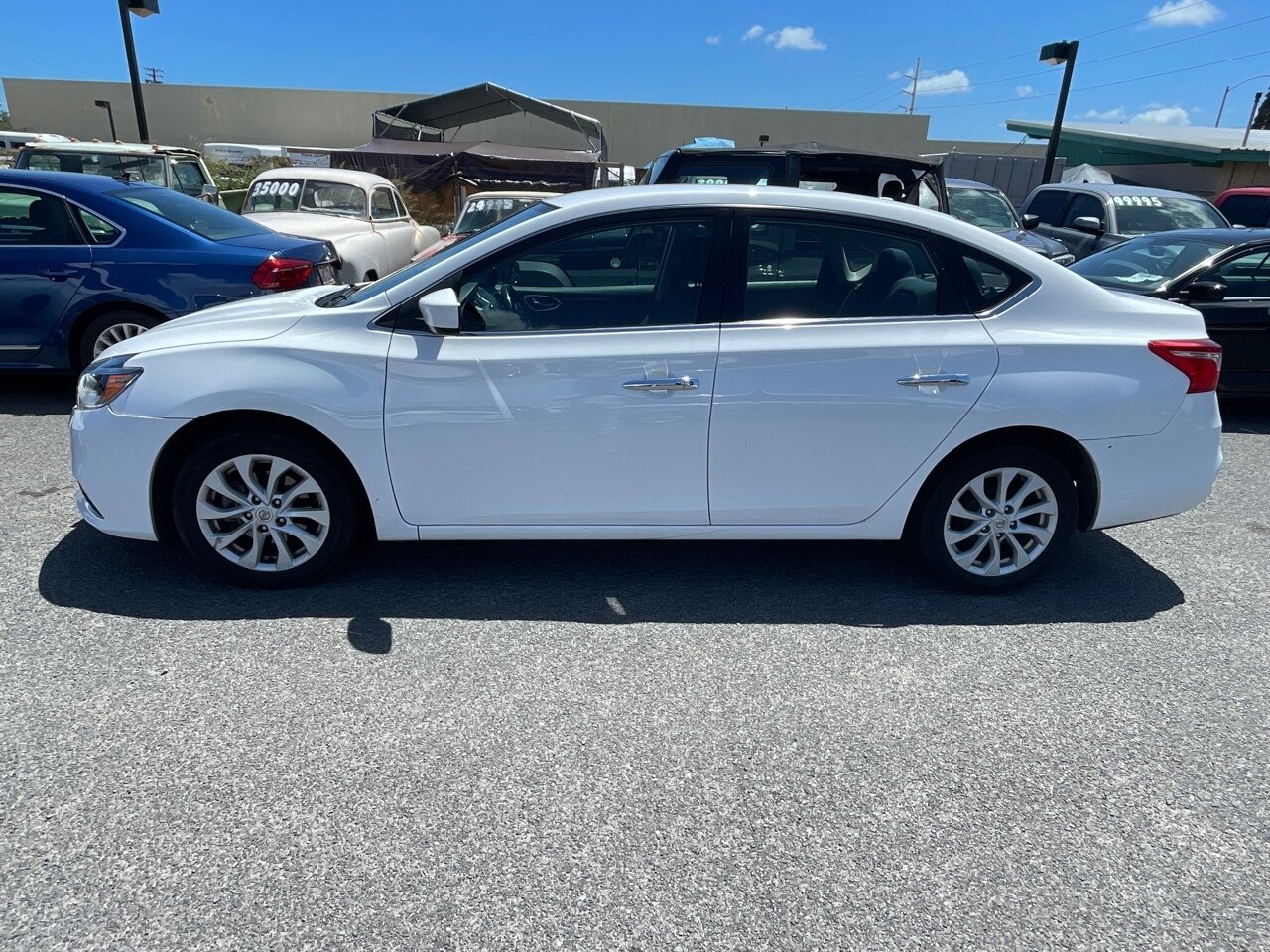 2019 Nissan Sentra SV  MIDSIZE COMFORT ! GAS SAVER ! - Photo 1 - Honolulu, HI 96818