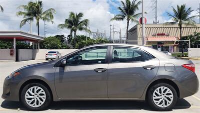 2018 Toyota Corolla LE  RELIABLE & AFFORDABLE GAS SAVER ! - Photo 2 - Honolulu, HI 96818