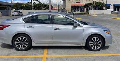 2017 Nissan Altima 2.5 SV  FULL Size Comfort ! - Photo 5 - Honolulu, HI 96818