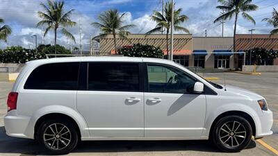 2019 Dodge Grand Caravan GT  7 PASSENGER  AFFORDABLE. LOW MILES! - Photo 5 - Honolulu, HI 96818