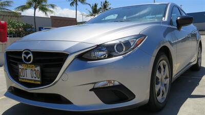 2015 Mazda Mazda3 i SV   *WE FINANCE*  STYLE & BEAUTY  GAS SAVER! - Photo 9 - Honolulu, HI 96818