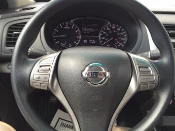 2015 Nissan Altima 2.5   ***WE FINANCE***  LUXURY GAS SAVER! AFFORDABLE ! - Photo 13 - Honolulu, HI 96818