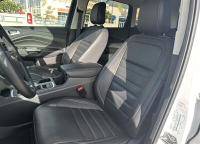 2018 Ford Escape SEL  LEATHER AND MORE! - Photo 13 - Honolulu, HI 96818