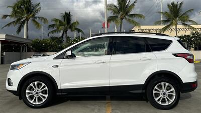 2018 Ford Escape SEL  LEATHER AND MORE! - Photo 2 - Honolulu, HI 96818