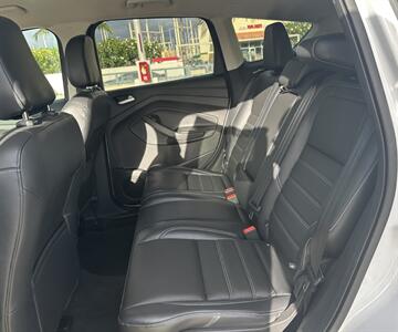 2018 Ford Escape SEL  LEATHER AND MORE! - Photo 14 - Honolulu, HI 96818