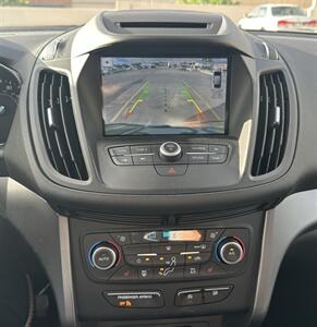 2018 Ford Escape SEL  LEATHER AND MORE! - Photo 12 - Honolulu, HI 96818