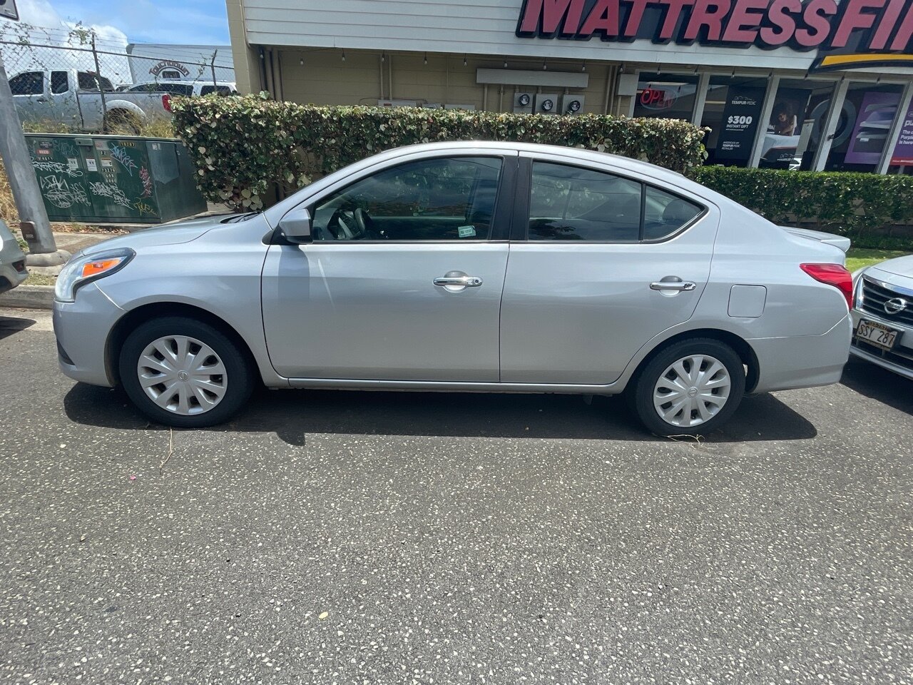 2016 Nissan Versa Sedan SV
