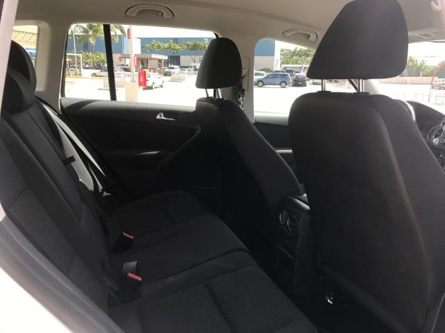 2015 Volkswagen Tiguan SUV 5 SEATER  LOW MILES photo