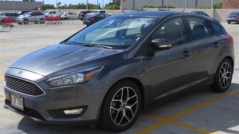 The 2018 Ford Focus SEL LUXURY     *WE FINANCE* photos