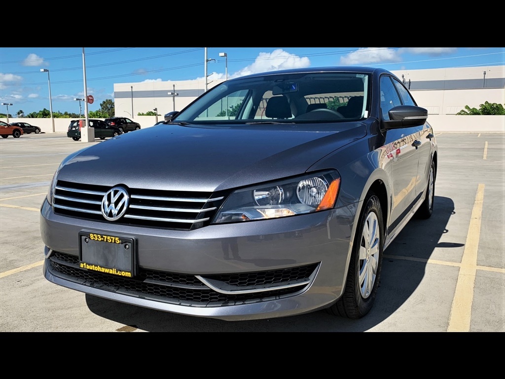 2013 Volkswagen Passat S