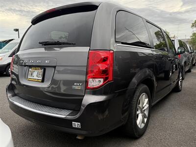 2019 Dodge Grand Caravan SXT  LOTS OF ROOM FOR EVERYONE ! - Photo 3 - Honolulu, HI 96818
