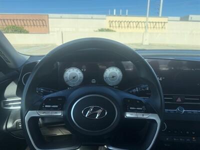 2023 Hyundai Elantra Limited MIDSIZE COMFORT ! GAS SAVER ! - Photo 10 - Honolulu, HI 96818