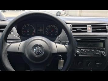 2014 Volkswagen Jetta S   - Photo 9 - Honolulu, HI 96818
