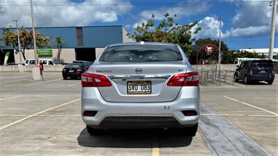 2016 Nissan Sentra SV  MIDSIZE COMFORT ! GAS SAVER ! - Photo 6 - Honolulu, HI 96818