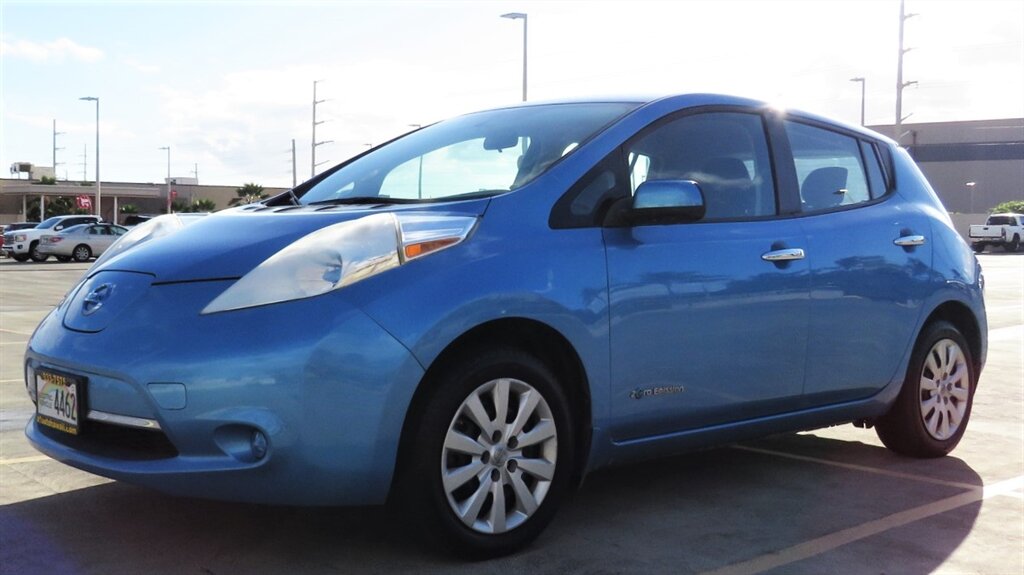 2014 Nissan Leaf SUPER BLUE OCEAN  ***WE FINANCE***  NEVER BUY GAS AGAIN ! - Photo 1 - Honolulu, HI 96818