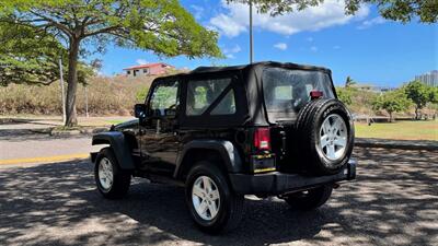 2015 Jeep Wrangler Freedom Edition  4X4! - Photo 3 - Honolulu, HI 96818