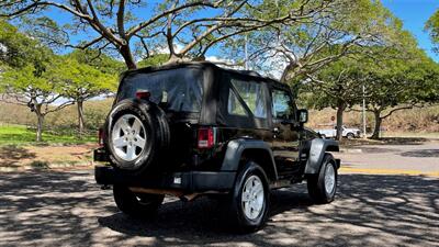 2015 Jeep Wrangler Freedom Edition  4X4! - Photo 5 - Honolulu, HI 96818