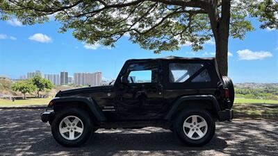 2015 Jeep Wrangler Freedom Edition  4X4! - Photo 2 - Honolulu, HI 96818