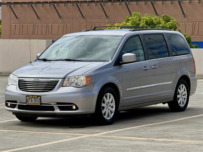 2015 Chrysler Town & Country Touring  7 PASSENGER COMFORT & STYLE! - Photo 3 - Honolulu, HI 96818