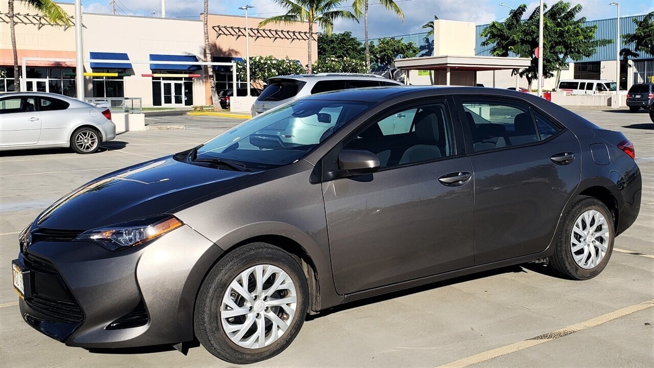 2018 Toyota Corolla LE   TOYOTA QUALITY !  RELIABLE AND BEAUTIFUL! - Photo 1 - Honolulu, HI 96818