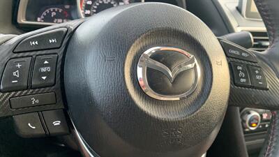 2016 Mazda Mazda3 i Touring   *WE FINANCE*  STYLE & BEAUTY  GAS SAVER! - Photo 11 - Honolulu, HI 96818