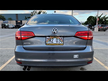 2015 Volkswagen Jetta S  SPORTY DESIGN AWESOME RIDE  AFFORDABLE ! - Photo 6 - Honolulu, HI 96818