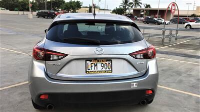 2016 Mazda Mazda3 i Sport  STYLE & BEAUTY  GAS SAVER! - Photo 8 - Honolulu, HI 96818