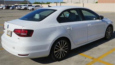 2016 Volkswagen Jetta 1.8T Sport PZEV  BEAUTIFUL AWESOME AFFORDABLE SPORT EDITION ! - Photo 6 - Honolulu, HI 96818
