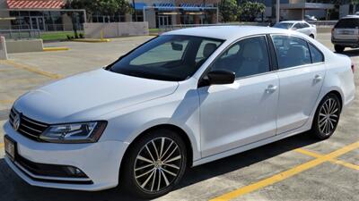 2016 Volkswagen Jetta 1.8T Sport PZEV  BEAUTIFUL AWESOME AFFORDABLE SPORT EDITION ! - Photo 1 - Honolulu, HI 96818