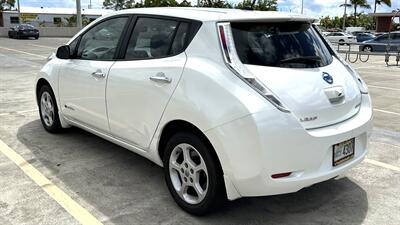 2013 Nissan Leaf SV  SUPER LOW MILES - Photo 3 - Honolulu, HI 96818