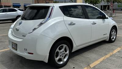 2013 Nissan Leaf SV  SUPER LOW MILES - Photo 5 - Honolulu, HI 96818