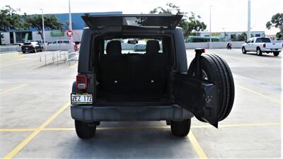 2017 Jeep Wrangler Sport  REMOVEABLE HARD TOP ! LIFE IN HAWAII !  4X4! ANOTHER RARE FIND ! - Photo 8 - Honolulu, HI 96818