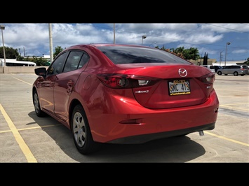 2014 Mazda Mazda3 i Sport  BEAUTIFUL !  STYLE & AFFORDABLE! - Photo 7 - Honolulu, HI 96818