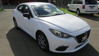 2014 Mazda Mazda3 i SV   *WE FINANCE*  STYLE & BEAUTY  GAS SAVER! - Photo 4 - Honolulu, HI 96818