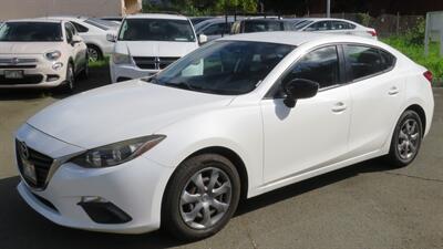 2014 Mazda Mazda3 i SV   *WE FINANCE*  STYLE & BEAUTY  GAS SAVER! - Photo 1 - Honolulu, HI 96818