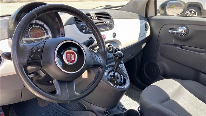 2015 Fiat 500 Pop photo