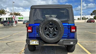 2019 Jeep Wrangler Unlimited Sport Altitude  4x4 CONVERTIBLE ! SUPER LOW MILES ! - Photo 4 - Honolulu, HI 96818