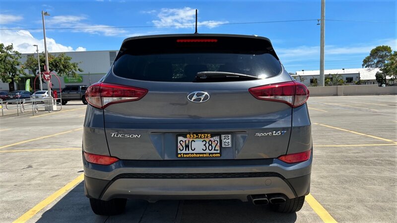 2016 Hyundai Tucson SPORT SUPER LOW MILES *****WE  photo
