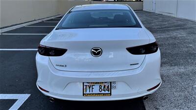 2020 Mazda Mazda3 Sedan WHITE LIGHT  LUXURY COMFORT & STYLE ! SUPER LOW MILES! - Photo 7 - Honolulu, HI 96818