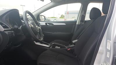 2018 Nissan Sentra S  MIDSIZE COMFORT ! GAS SAVER ! - Photo 9 - Honolulu, HI 96818