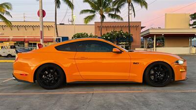 2019 Ford Mustang GT Premium 6 SPEED MANUAL ! SHIFT LIKE A BOSS ! - Photo 5 - Honolulu, HI 96818