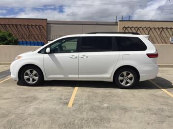 2015 Toyota Sienna LE 8-Passenger  XtraEquipment LOADED! - Photo 7 - Honolulu, HI 96818