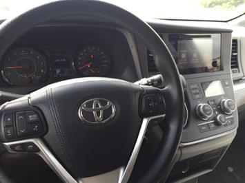 2015 Toyota Sienna LE 8-Passenger  XtraEquipment LOADED! - Photo 21 - Honolulu, HI 96818