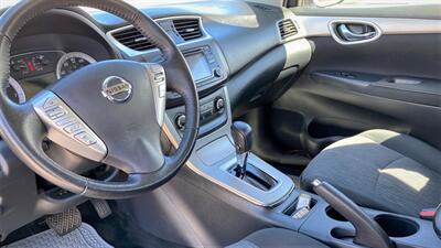 2015 Nissan Sentra SV  MIDSIZE COMFORT ! GAS SAVER ! - Photo 10 - Honolulu, HI 96818