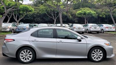 2018 Toyota Camry LE  RELIABLE AND BEAUTIFUL! - Photo 5 - Honolulu, HI 96818