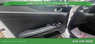 2022 Kia K5 GT-Line   - Photo 10 - Benton, IL 62812