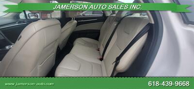 2017 Ford Fusion Titanium   - Photo 7 - Benton, IL 62812