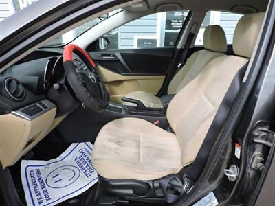2010 Mazda Mazda3 i Touring   - Photo 9 - Kearney, NE 68847
